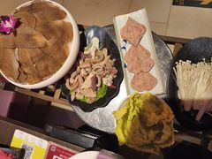 -九牧鱻·渝老鬼重庆火锅(人民路店)
