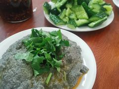 麻豆腐-宝瑞门钉肉饼店