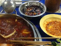 -马路边边·成都串串(翠柏路店)