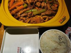 -多嘴超级肉蟹煲(杉杉国潮主题店)
