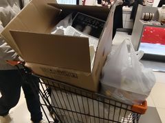 -胖东来生活广场(健康路店)