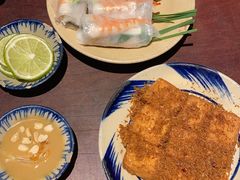 -Cuc Gach Quan Restaurant