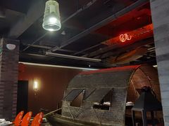 -穿越时尚餐厅(英武中路店)