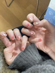 -UGIRL有个美甲