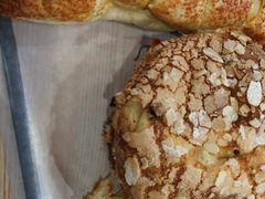 -焙丽拾光(麦凯乐直营店)