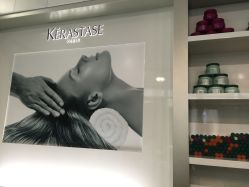 点击看大图 -八佰伴8008星级形象店