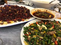-江湖黑大兔(杨家坪店)