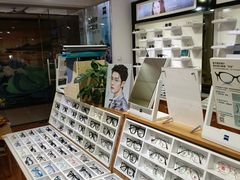 -MiRi眼镜·蔡司·星趣控·尼康控优点视觉合作店(南京东路店)