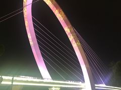 -南京眼步行桥