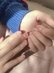 -爱美睫美甲会馆