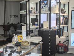 -浮光眼镜·蔡司视觉合作·数字验配中心(陆家嘴店)