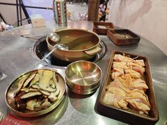 -菌小白·野生菌火锅(时尚天河店)