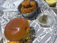 -TRIPS BURGER(大钟寺店)
