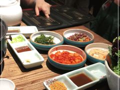 -明洞阿姨·韩式酱蟹烤肉·创意料理(三元桥店)