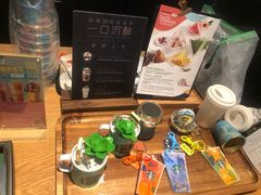 -星巴克(杭州湖滨银泰E区店)