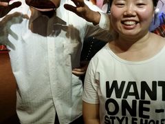 -厦门帷幕开啦红地毯蜡像艺术馆
