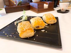 姜芽叉烧酥-白天鹅宾馆-宏图府餐厅