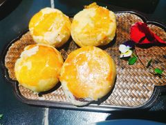 手工玫瑰酥-鑫悦诚府·新鲁菜·餐厅(趵突泉店)
