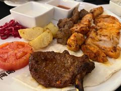 -Efes Turkish & Mediterranean Cuisine 艾菲斯餐厅(陆家嘴店)
