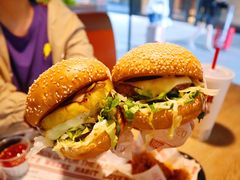 -The Habit Burger Grill 哈比特汉堡(复兴soho店)