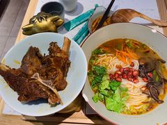 -百春原湖南牛肉粉(百联世纪店)