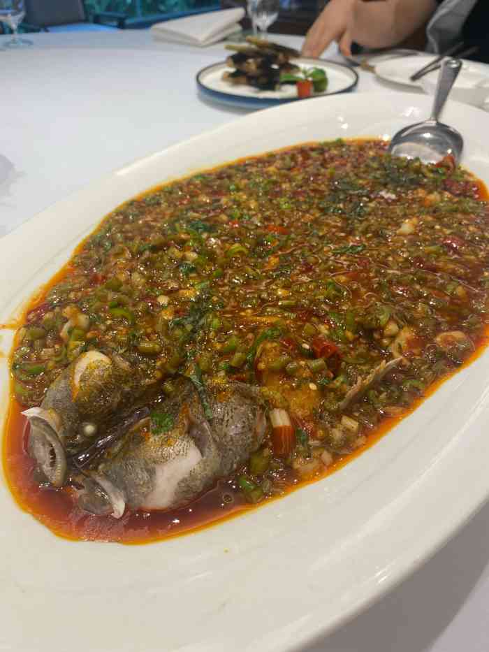 漾亚·雍雅合鲜(桐梓林店)-"朋友约饭,他家就在桐梓林东路这边,里边环