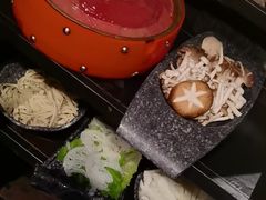 -哥老官重庆美蛙鱼头(西湖银泰十一哥店)