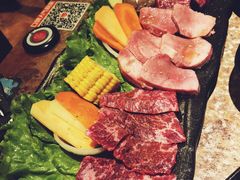 -炼火烤肉店