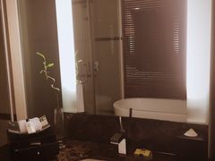 -青岛海尔洲际酒店