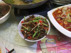 -独一佳老胡湘菜馆(矿山路店)