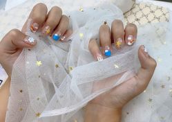 -吉吉靓甲美睫