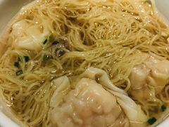 -新大咀港式茶餐厅(宝山万达店)