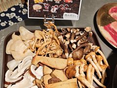 -楠小云·云南鲜菌·鲜牛自助火锅(九眼桥店)