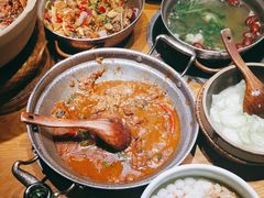 柴火稻草鱼-吃饭皇帝大(长宁龙之梦店)
