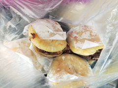 精品火烧-闫家驴肉老店(华电一校店)
