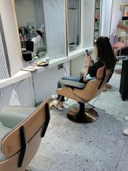 -PE SALON 
