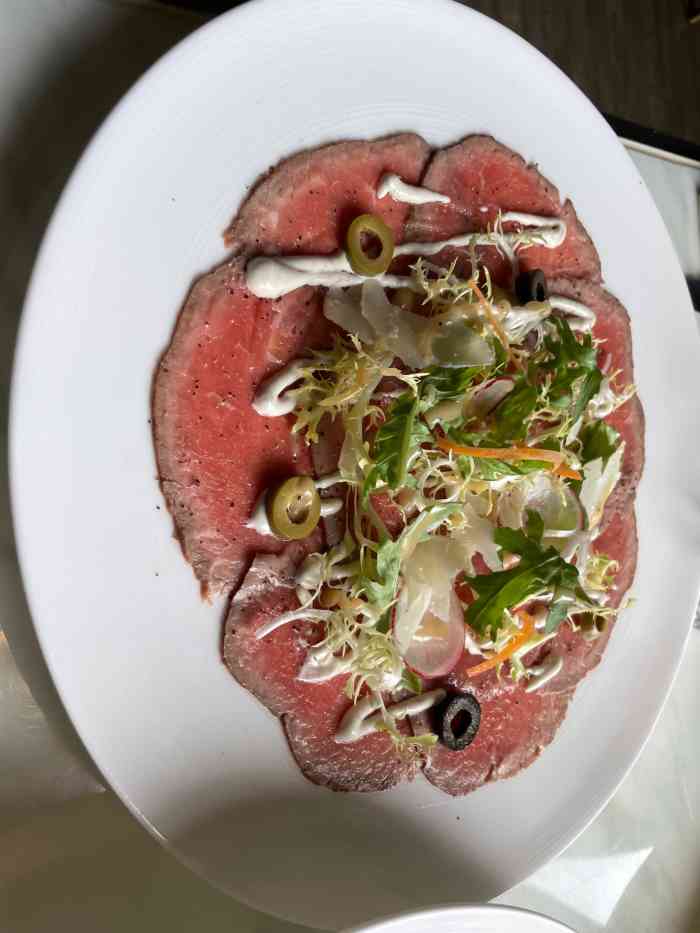 chezlouis喜乐意西餐厅(静安寺店)-"和朋友聚聚,他找的地方,不出所料