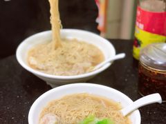 -燊意布拉肠云吞面(中山四路店)