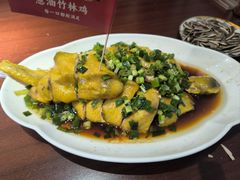 -魏铭鱼头捞饭(晋阳路店)