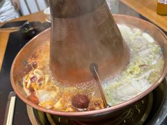 -果松木炭酸菜铜火锅·外婆参鸡汤