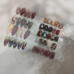 -花岐款式专研健康美甲沙龙