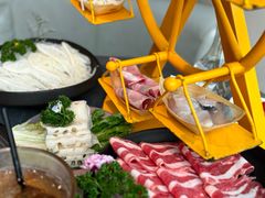 和山摩天轮-故里和山·成都火锅(欢乐港湾店)