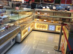 面包甜点陈列柜-金色麦甜糕点(面包.蛋糕.华苑店)