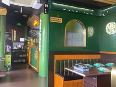 -曼听小寨海鲜烧烤·大连辣炒大王(盖州街店)