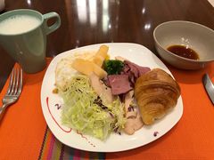 -月色西餐厅·海鲜刺身·烧烤(科学城保利郡雅酒店)