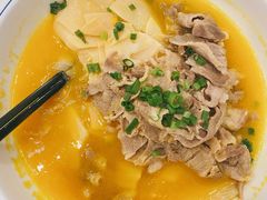 酸汤肥牛-五谷芳乳鸽王(海景店)