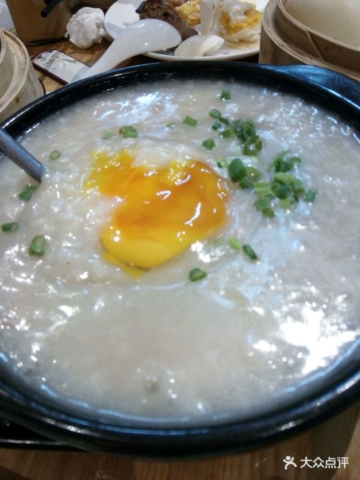 生滚滑蛋牛肉粥