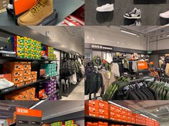 -王府井奥莱临潼小镇(临潼店)