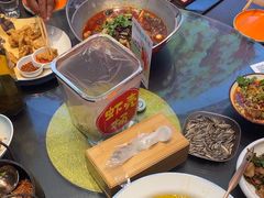 -川流不息·地道川菜·小龙虾(松东路店)