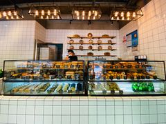 面包甜点陈列柜-81BAKERY(大学路店)